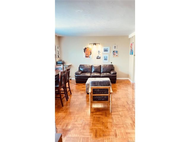 Studio,  1.00 BTH &nbsp;Other style home in Jerome Avenue