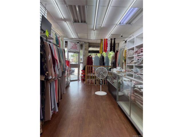 [PHOTO]