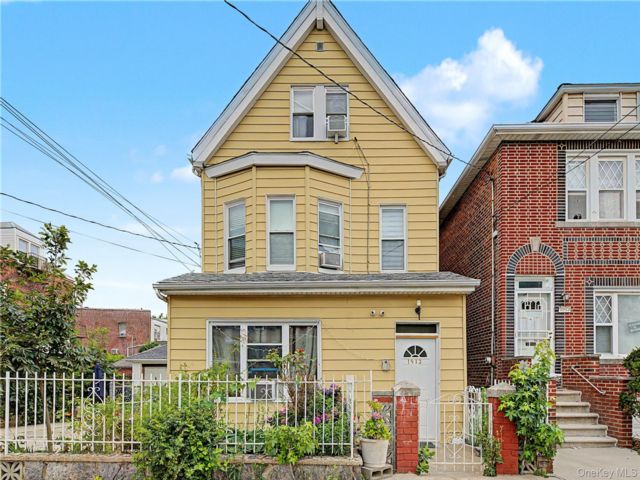 Studio,  0.00 BTH &nbsp;House style home in Parkchester