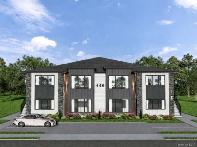  5 BR,  3.00 BTH &nbsp;Condo style home in Monroe
