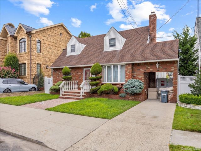 [Howard Beach Real Estate, listing number 7322883]