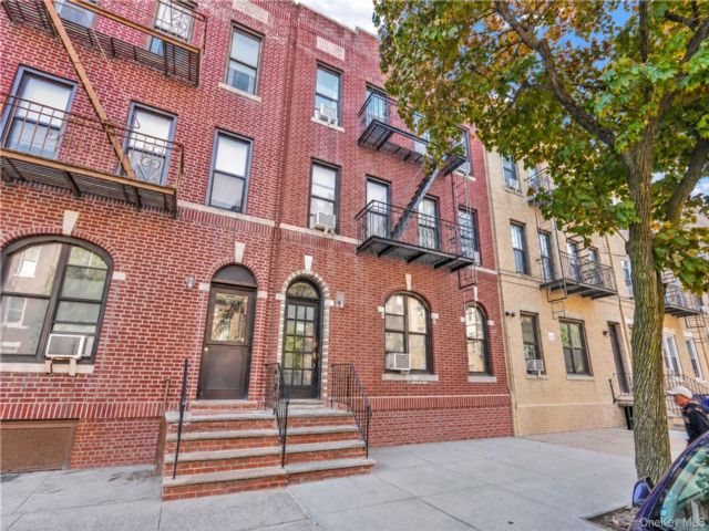 Studio,  0.00 BTH &nbsp;House style home in Astoria