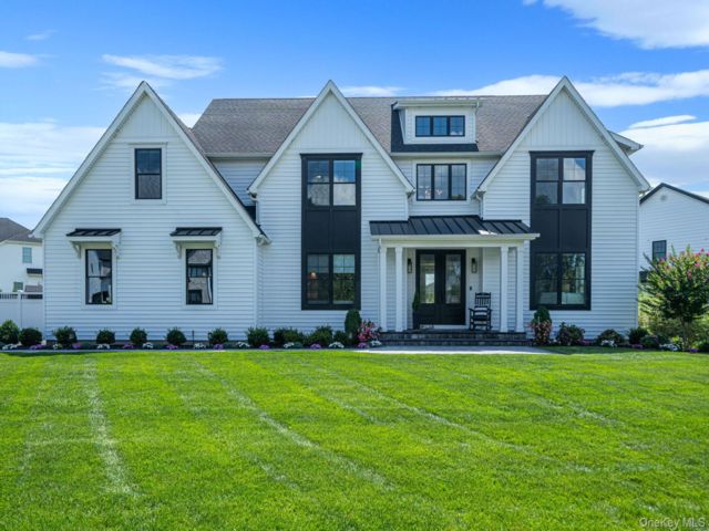 4 BR,  3.00 BTH &nbsp;Colonial style home in Lake Grove
