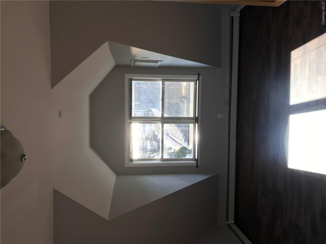[PHOTO]