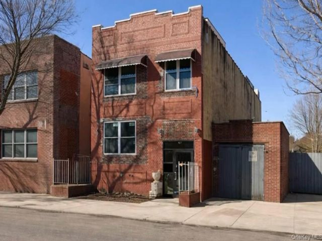 Studio,  0.00 BTH &nbsp;House style home in Soundview