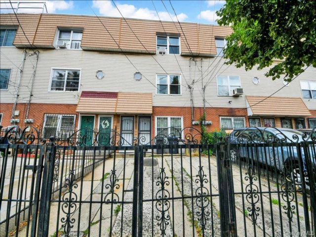 [Cornell Real Estate, listing number 7323295]