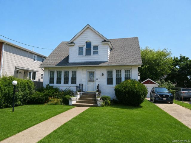 [Freeport Real Estate, listing number 7323301]