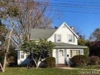  3 BR,  2.00 BTH &nbsp;Colonial style home in Patchogue