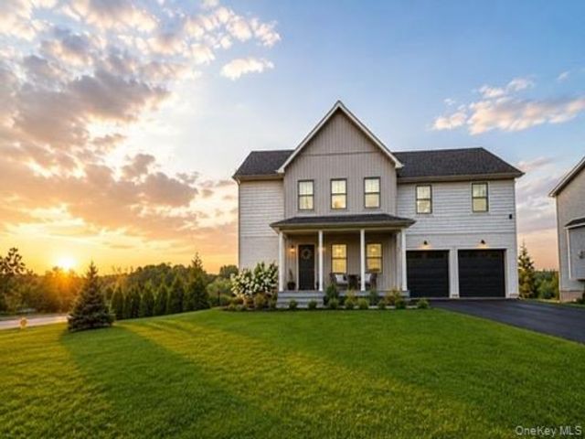  4 BR,  3.00 BTH &nbsp;Colonial style home in Rock Tavern
