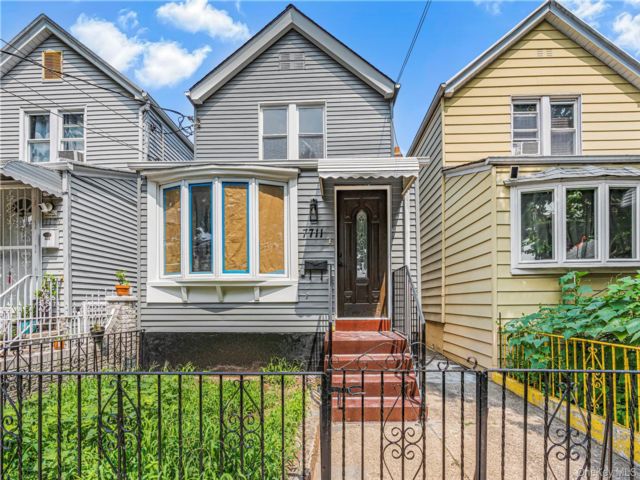 [Ozone Park Real Estate, listing number 7323481]