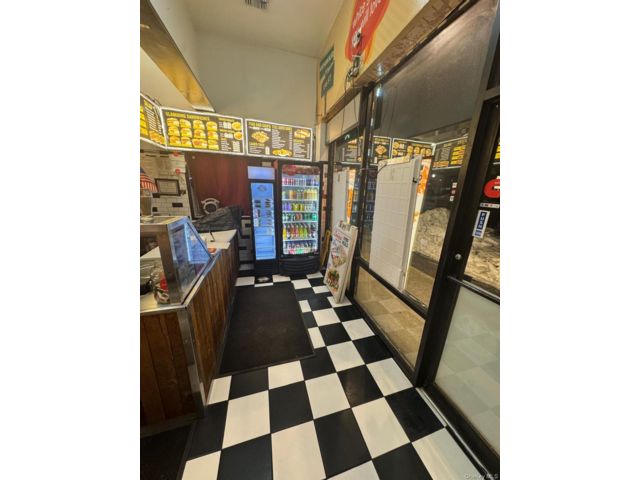 [PHOTO]