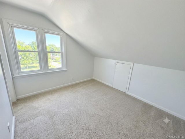 [PHOTO]