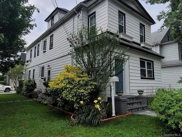  3 BR,  1.00 BTH &nbsp;Other style home in Floral Park