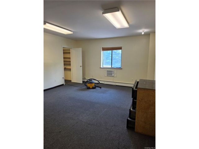 Studio,  0.00 BTH &nbsp;House style home in Central Valley