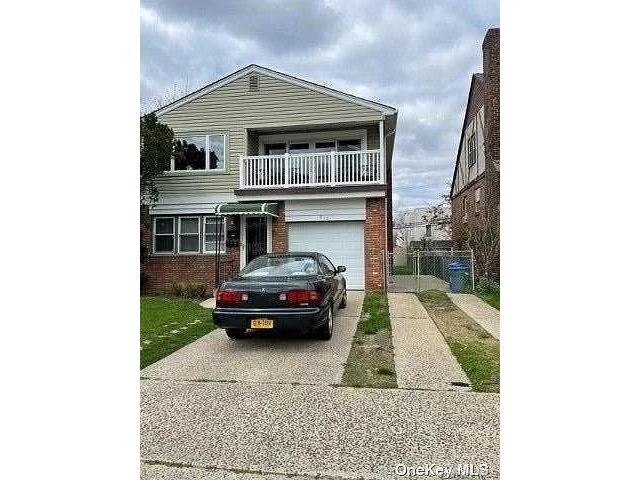  2 BR,  2.00 BTH &nbsp;Includes legal  style home in Long Beach