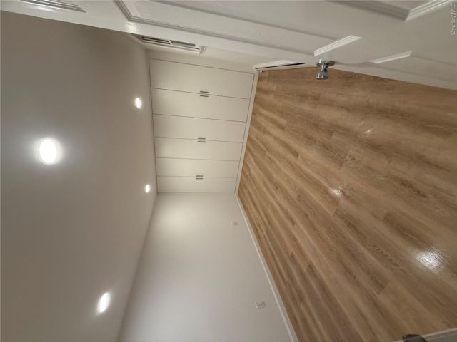 [PHOTO]