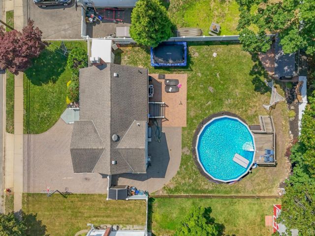 [PHOTO]