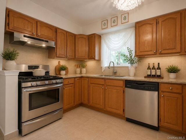 [PHOTO]