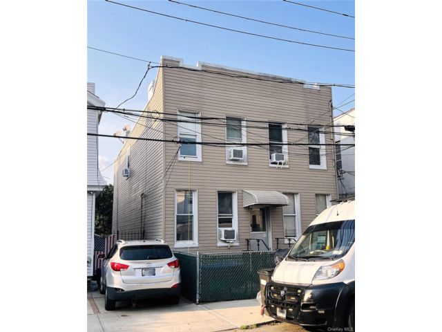 Studio,  0.00 BTH &nbsp;House style home in Middle Village