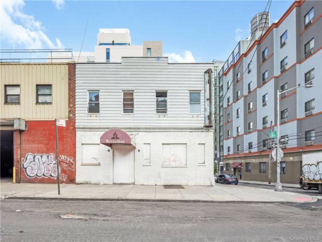 Studio,  0.00 BTH &nbsp;House style home in Long Island City