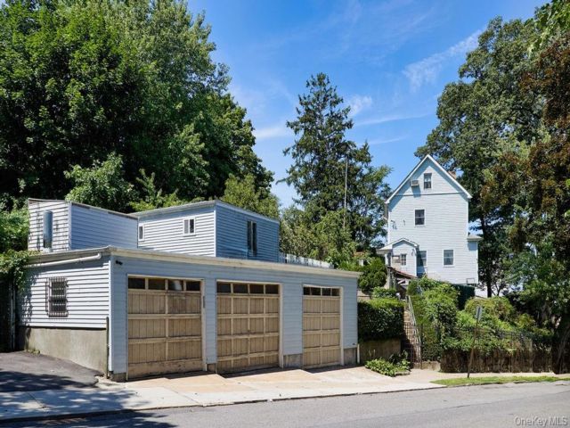 [Yonkers Real Estate, listing number 7324618]