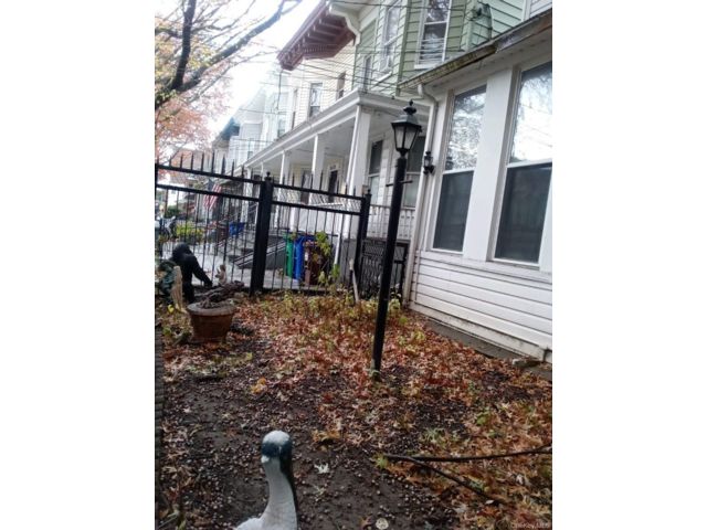 [Woodhaven Real Estate, listing number 7324821]