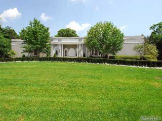  5 BR,  6.00 BTH &nbsp;Contemporary style home in Lawrence