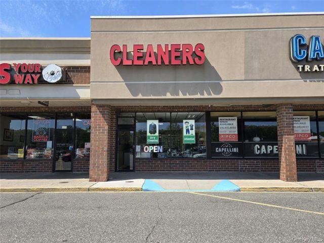 [Selden Real Estate, listing number 7325045]
