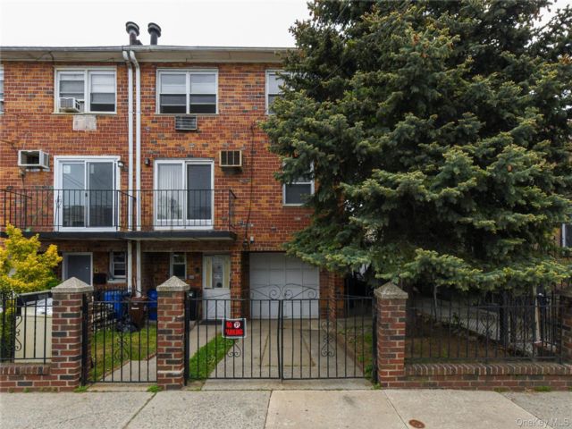 [Ozone Park Real Estate, listing number 7325104]