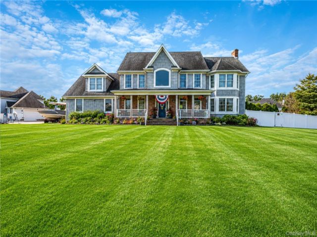 [Wading River Real Estate, listing number 7325186]
