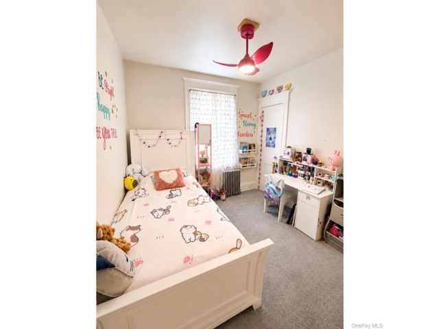 [PHOTO]