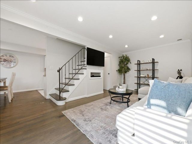  2 BR,  2.00 BTH &nbsp;Condo style home in Oceanside
