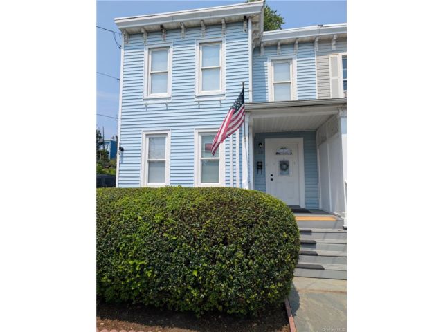  2 BR,  2.00 BTH &nbsp;Colonial style home in Newburgh
