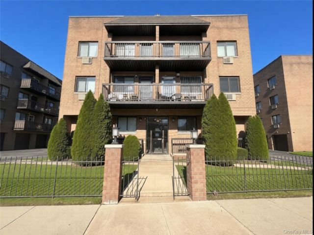 [Ozone Park Real Estate, listing number 7325373]