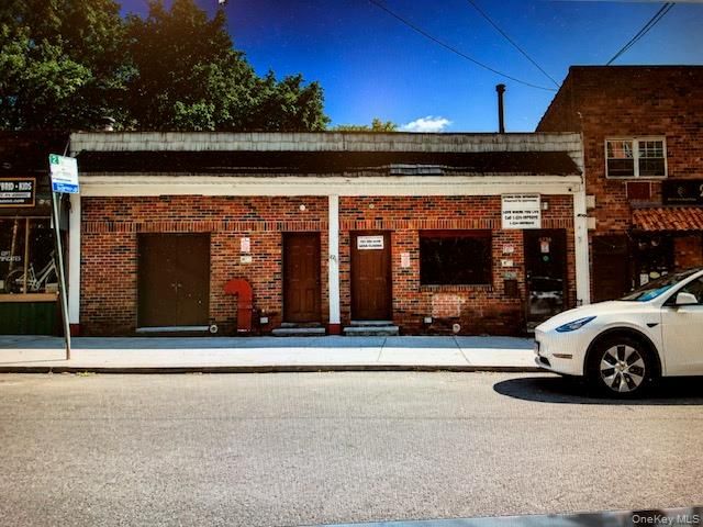 Studio,  0.00 BTH &nbsp;House style home in Douglaston