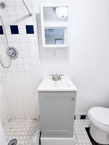 [PHOTO]