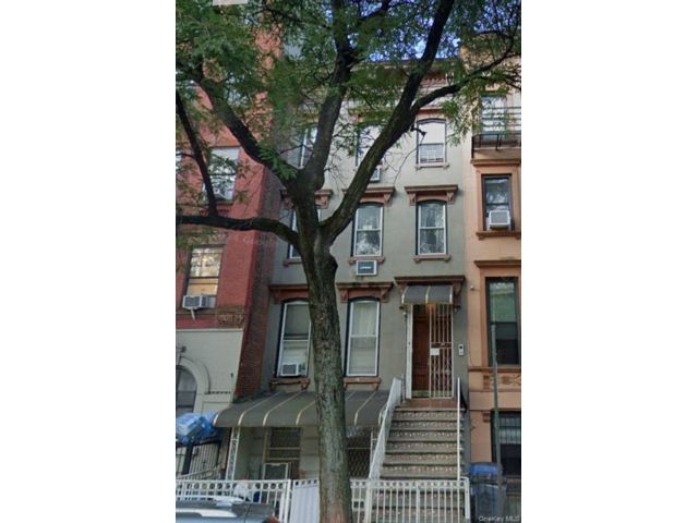  6 BR,  4.00 BTH &nbsp;House style home in New York (manhattan)