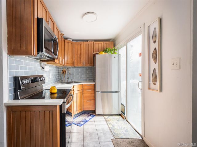 [PHOTO]