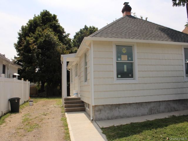 [Great Neck Real Estate, listing number 7325800]