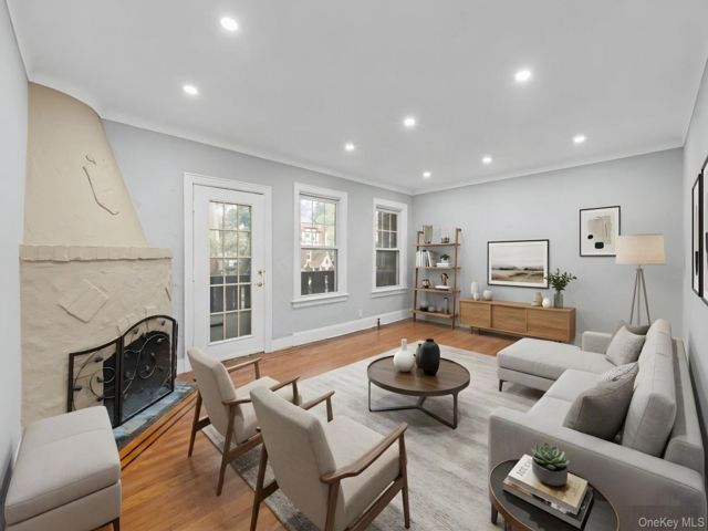  4 BR,  2.00 BTH &nbsp;Tudor style home in Laurelton