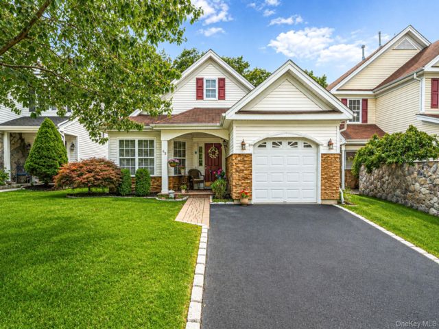 [Middle Island Real Estate, listing number 7325937]
