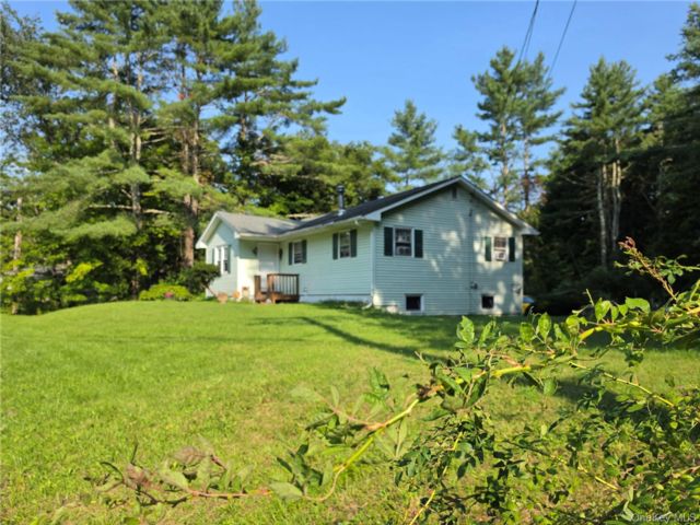  3 BR,  1.00 BTH &nbsp;Ranch style home in Wurtsboro