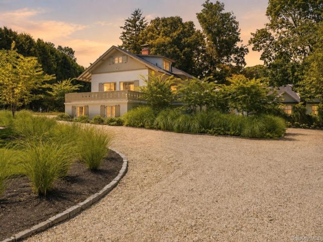 [Wading River Real Estate, listing number 7326441]