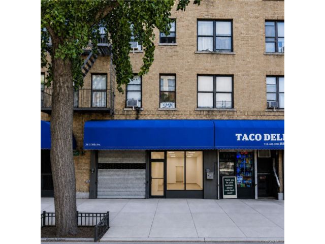 Studio,  0.00 BTH &nbsp;Commercial style home in Astoria