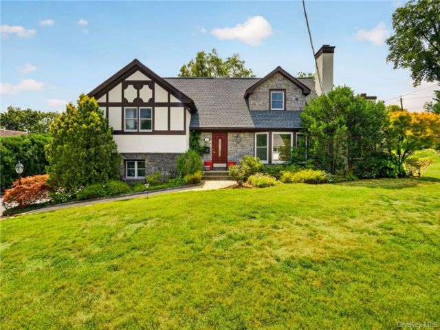  5 BR,  5.00 BTH &nbsp;Tudor style home in Bronxville