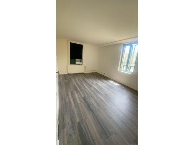 [Parkchester Real Estate, listing number 7326769]
