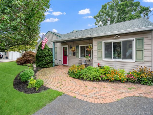  4 BR,  3.00 BTH &nbsp;A-frame style home in Bohemia