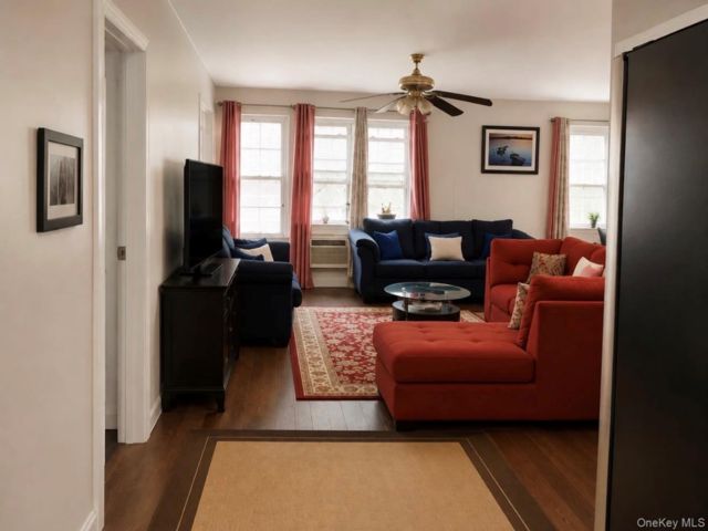 [Howard Beach Real Estate, listing number 7326860]