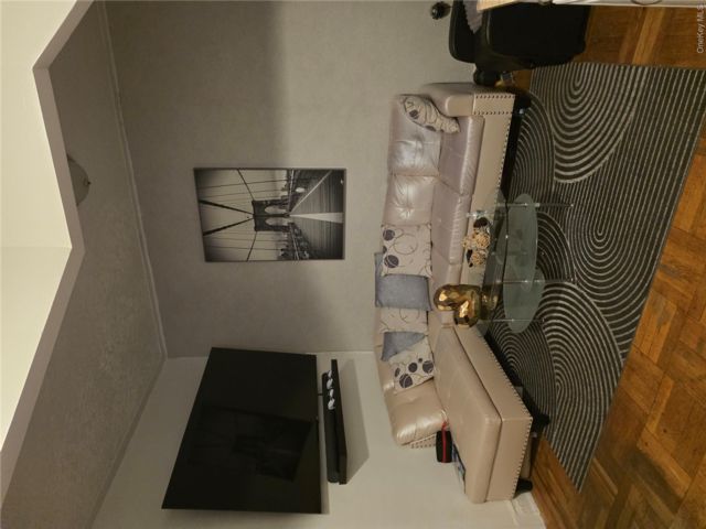 [PHOTO]