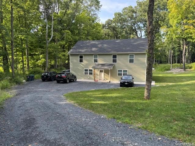  3 BR,  2.00 BTH &nbsp;Full floor apar style home in Wallkill